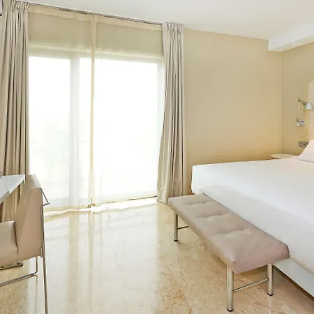 إن إتش سيوداد دي زاراجوزا 4* سرقسطة