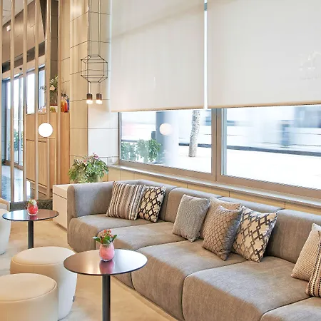 فندق إن إتش سيوداد دي زاراجوزا 4*