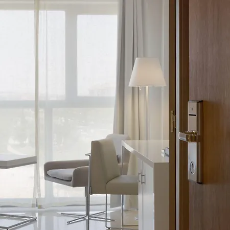 Nh Ciudad De Отель 4*