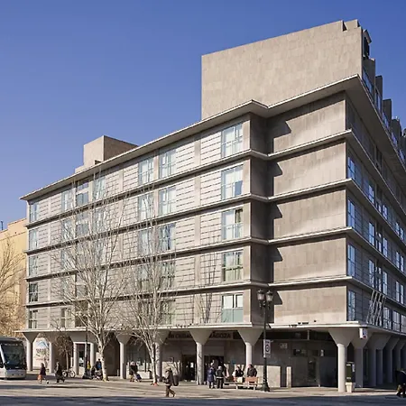 Nh萨拉戈萨城市酒店