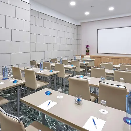 酒店 Nh萨拉戈萨城市酒店