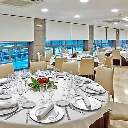 Отель Nh Ciudad De 4*