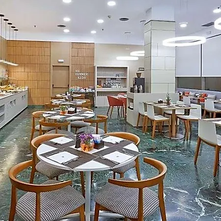 酒店 Nh萨拉戈萨城市酒店 4*