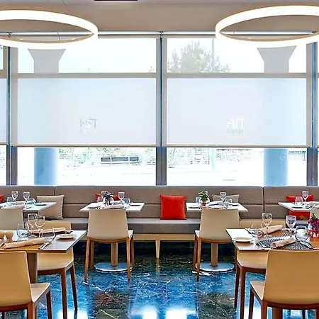 Отель Nh Ciudad De 4*