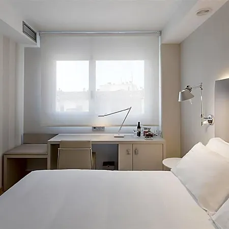 Отель Nh Ciudad De 4*