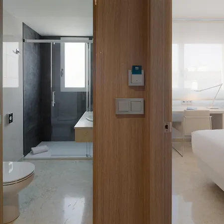 Nh Ciudad De 4*