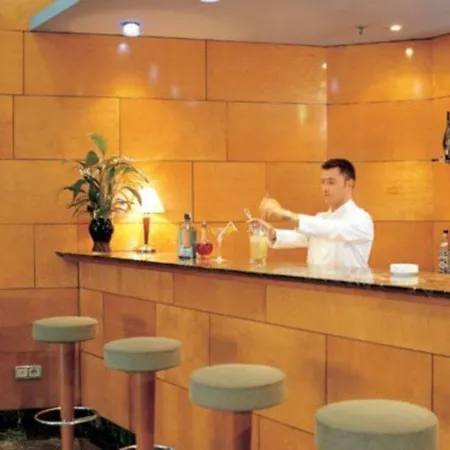 Nh萨拉戈萨城市酒店 酒店 4*