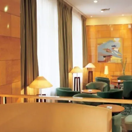 Nh萨拉戈萨城市酒店 酒店