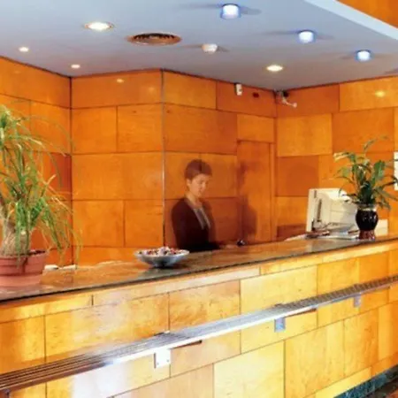 Nh萨拉戈萨城市酒店 4* 萨拉戈萨