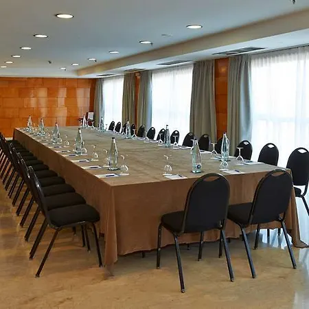 Nh 시우다드 데 자라고자 호텔 사라고사