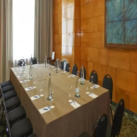 Hotel Nh Ciudad De 4*