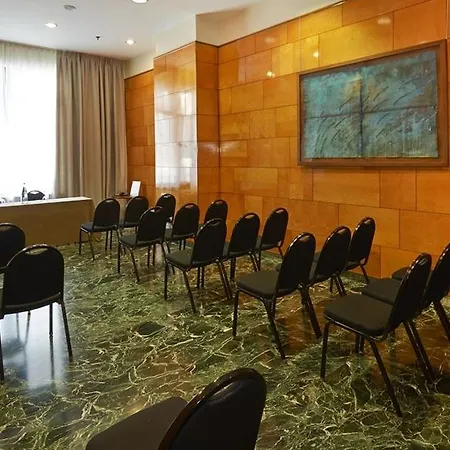 Nh萨拉戈萨城市酒店 酒店 萨拉戈萨