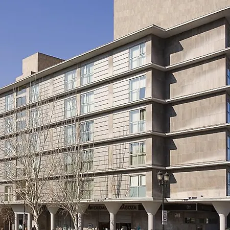 Nh萨拉戈萨城市酒店 4* 萨拉戈萨