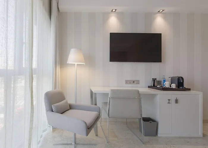 Szálloda Nh Ciudad De