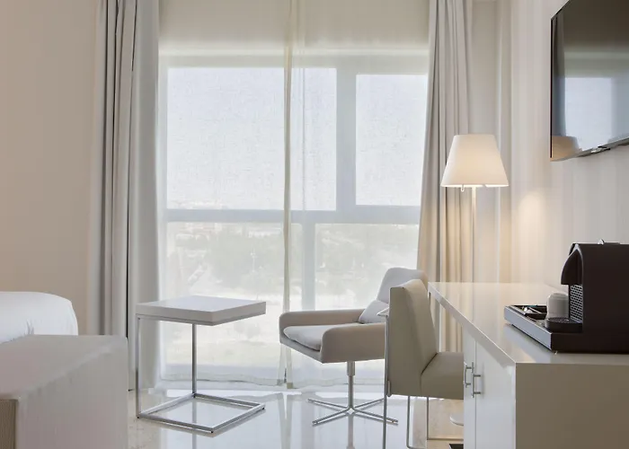 Nh Ciudad De 4* سرقسطة