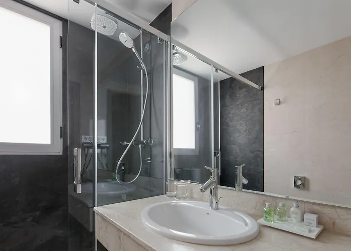 Nh Ciudad De Szálloda