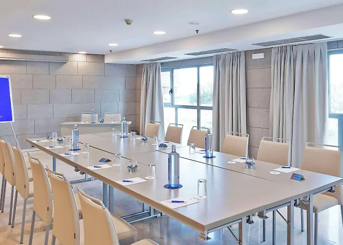 Nh Ciudad De Hotel 4*