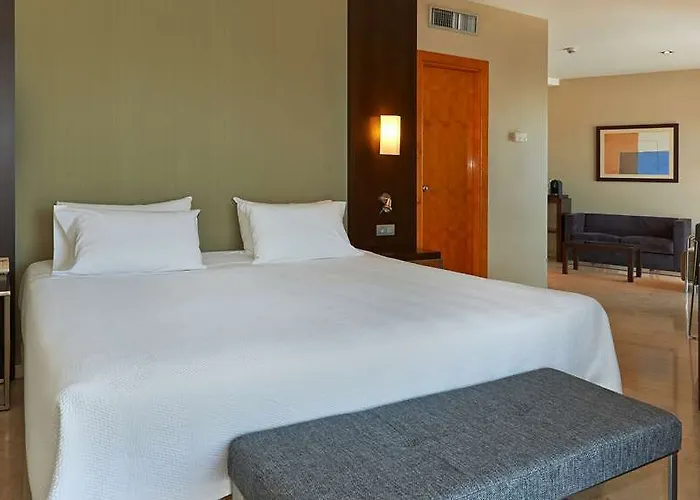 Nh Ciudad De Hotel 4*