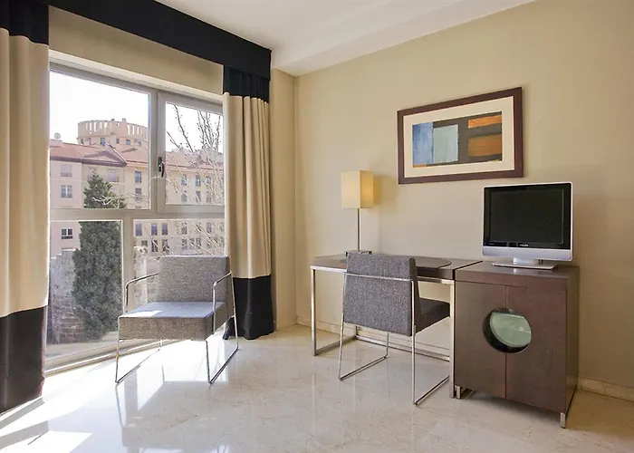 Nh Ciudad De سرقسطة