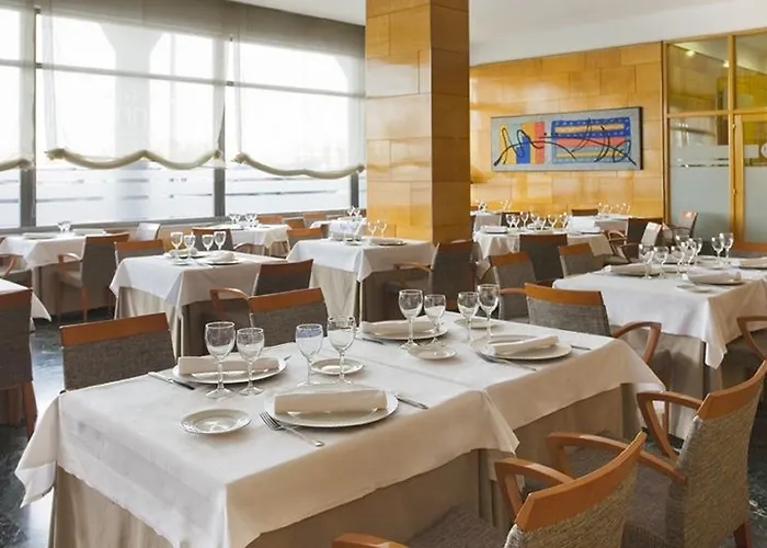 Nh Ciudad De Hotel 4*